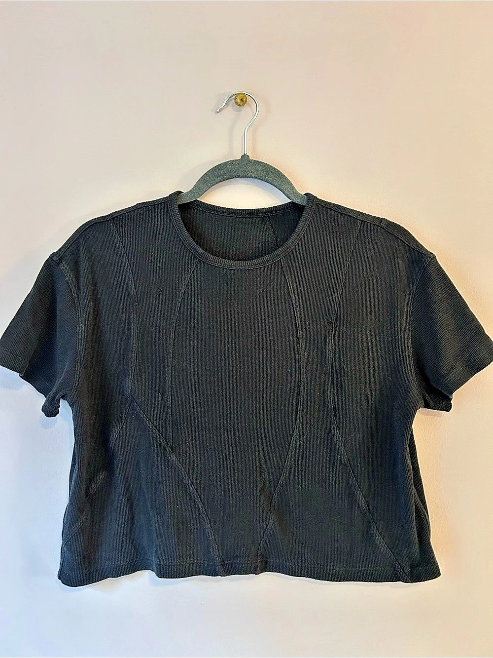 Lululemon Cropped Ribbed Tee